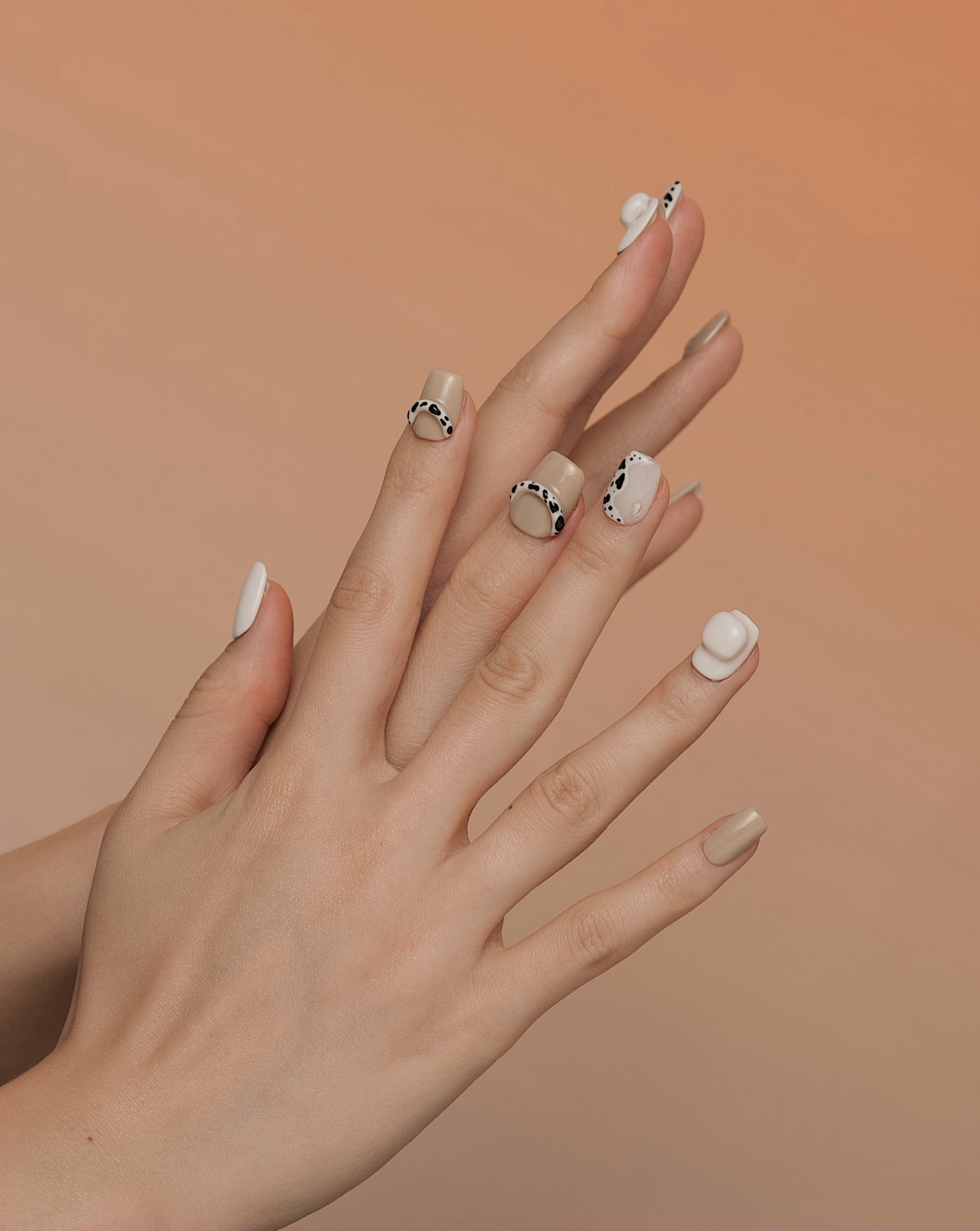 Cefalù Afternoon 3D press-on nails — milky yellow with dots detail | Ochic Nails