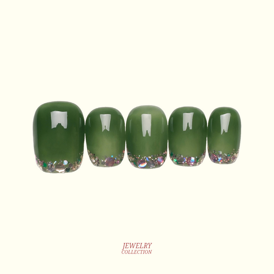 Emerald Green glitter press-on nails — deep jewel green with shimmer | Ochic