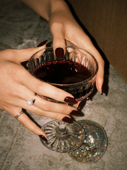 Glühwein single-colour press-on nails — deep burgundy red, almond shape | Ochic