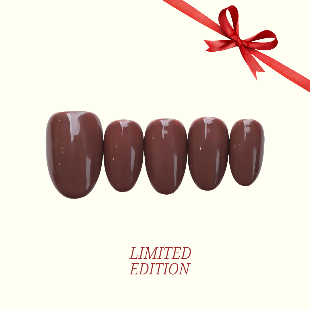Mocca single-colour press-on nails — warm mocha brown, almond shape | Ochic